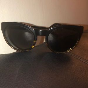 Oliver People’s polarized glasses OV5216-S